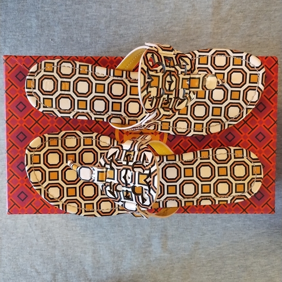 Tory Burch Miller Printed Patent Leather Sandals Ballet Pink Octagon Square Sz 8 - Picture 3 of 16